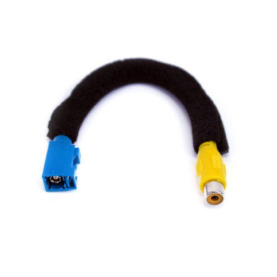 Adapter för anslutning av backkamera Fakra RCA