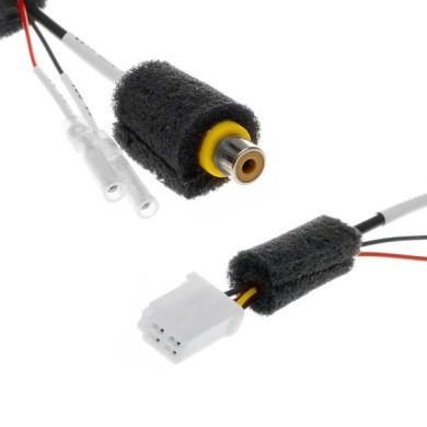 Adapter för anslutning av backkamera till display Mazda 2006 - 2014 