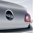 Backkamera i VW-logotypen – utfällbar kamera för Volkswagen