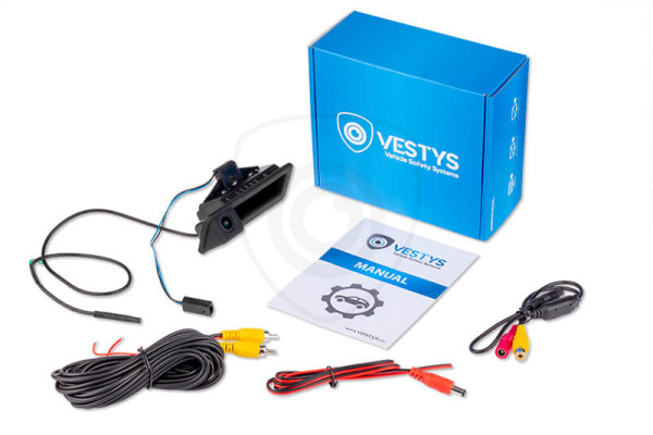 Förpackningens innehåll - backkamera BMW för bakluckans handtag, videokabel, anslutningsmanual, strömkabel, adapter Förpackningens innehåll - backkamera BMW för bakluckans handtag, videokabel, anslutningsmanual, strömkabel, adapter